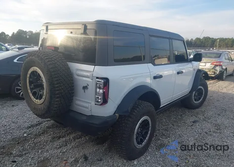 2024 Ford Bronco Black Diamond z USA, uszkodzony, nr VIN 1FMEE1BH9RLA64061